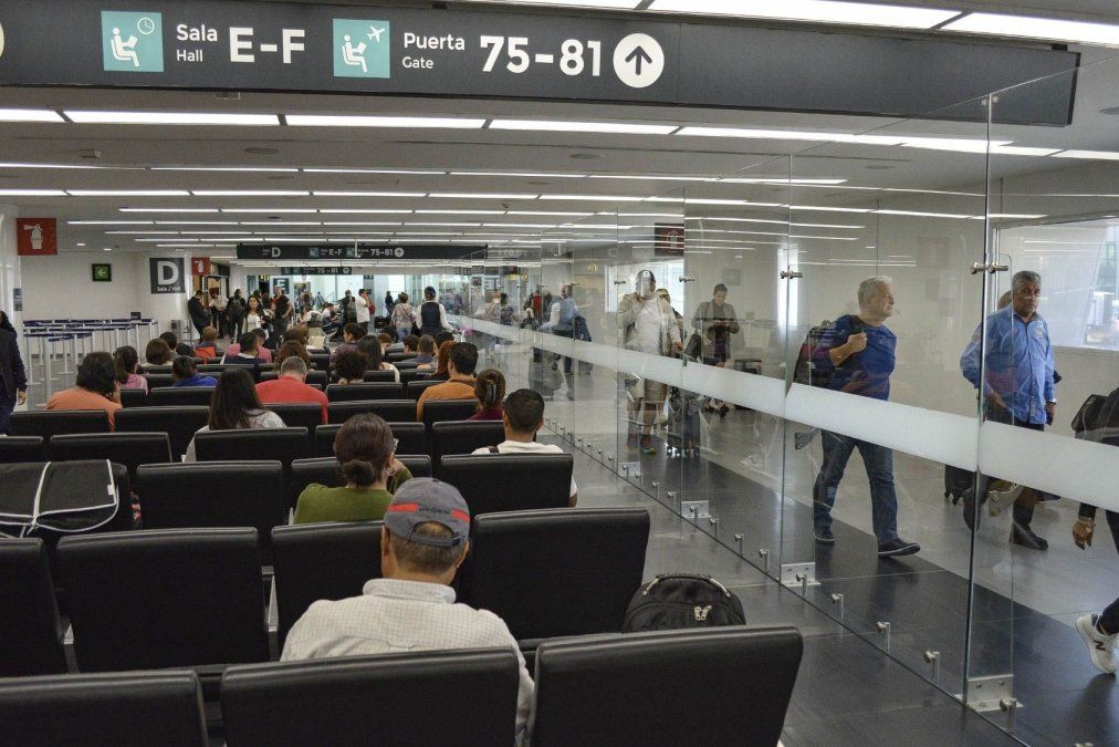 Sectur aseguró que el primer cuatrimestre de 2024, se incrementó 16.8% el número de pasajeros en vuelos nacionales y 19.9% en vuelos internacionales, respecto a 2019.&nbsp; &nbsp;