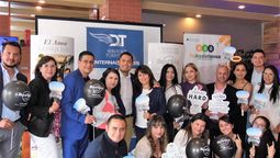 Equipo comercial de GTT Quito junto a Sandy Pintor, ejecutiva de ventas de Hard Rock segmento bodas para Colombia, Venezuela, Centroamérica, Puerto Rico y Ecuador; importantes agencias de viajes de la capital ecuatoriana asistentes a este seminario. 