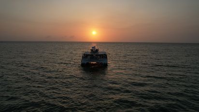 Vive la experiencia de dar un paseo en catamarán de manera exclusiva por Cartagena.