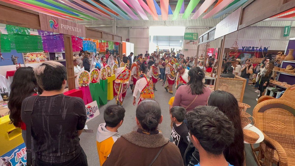 Sectur informó que el Tianguis de Pueblos Mágicos 2024 se realizará en un área de 5 mil metros cuadrados en Boca del Río, donde se instalarán los stands de los Pueblos Mágicos, y los pabellones.&nbsp;