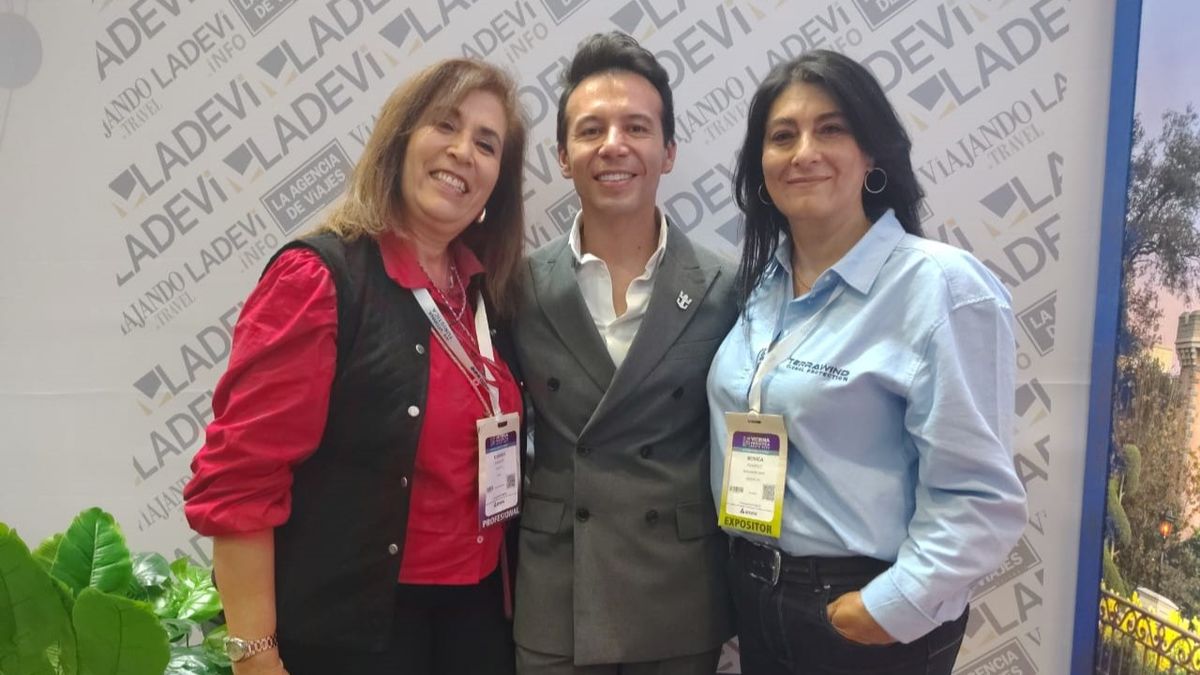 En orden, profesionales de Emirates, Royal Caribbean y Terrawind.