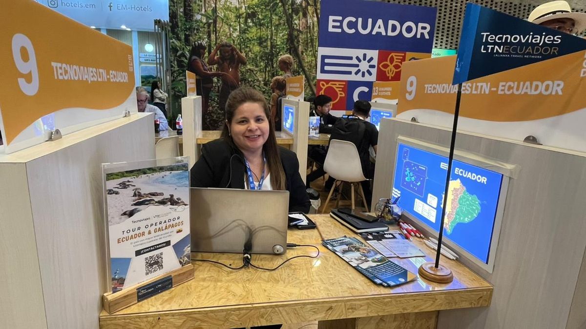 Karen Lara, de Tecnoviajes. Vitrina Turística Anato 2026.