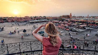 Marruecos combina medinas, ciudades imperiales y costa entre el Atlántico y el Mediterráneo en una ruta que gana atractivo fuera del foco bélico.