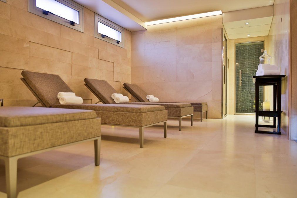 Palladio Hotel Buenos Aires MGalleryEste, de la compañia Accor, está emplazado en un edificio histórico y emblemático que supo ser el solar donde nació Nicolás Rodríguez Peña.