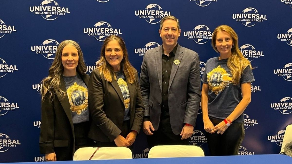 Directivos de Universal Destinations & Experiences:&nbsp;Daniela Madrid,&nbsp;Sr. Business Development Manager;&nbsp;Gabriela Cavalheiro,&nbsp;Sr. Business Development Director Latam;&nbsp;Marcos Barros,&nbsp;Vice President Latam Sales & Marketing; y&nbsp;Juliana Pisani,&nbsp;Sr. Marketing Director Latam.