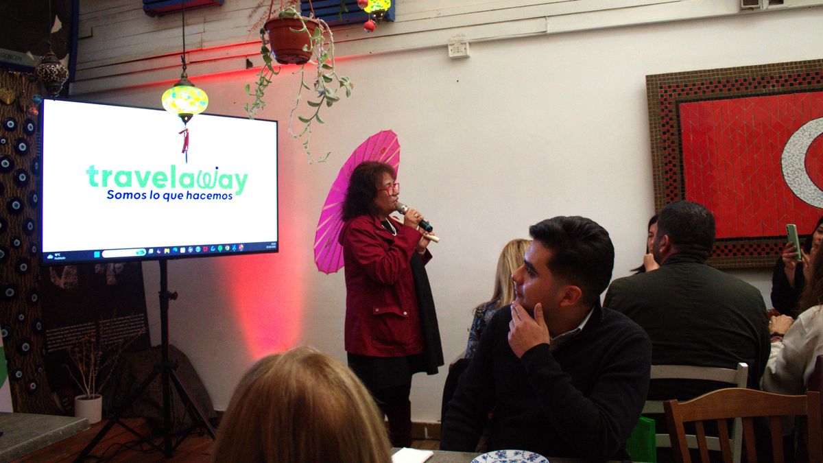 Mar&iacute;a Paz GallegoPresentaci&oacute;n de Travelaway ante agencias de viajes.