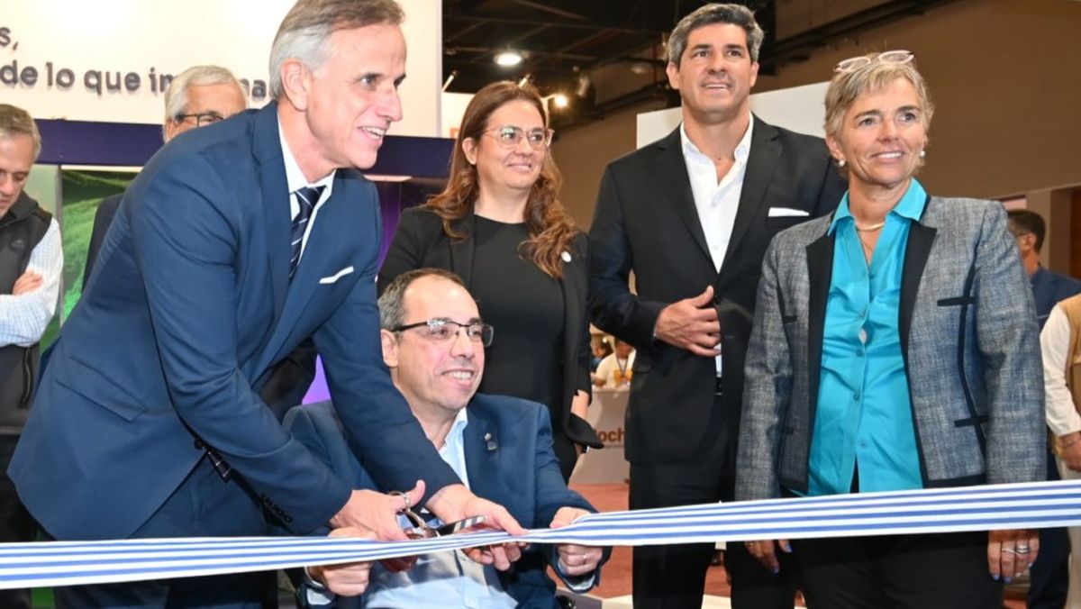 Corte de cinta de Expo Turismo en Uruguay.&nbsp;