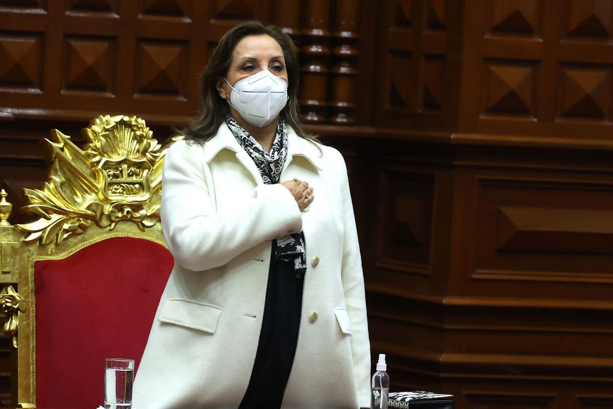 Dina Boluarte asume la presidencia de Per&uacute; tras la vacancia de Pedro Castillo aprobada por el COngreso de la Rep&uacute;blica.