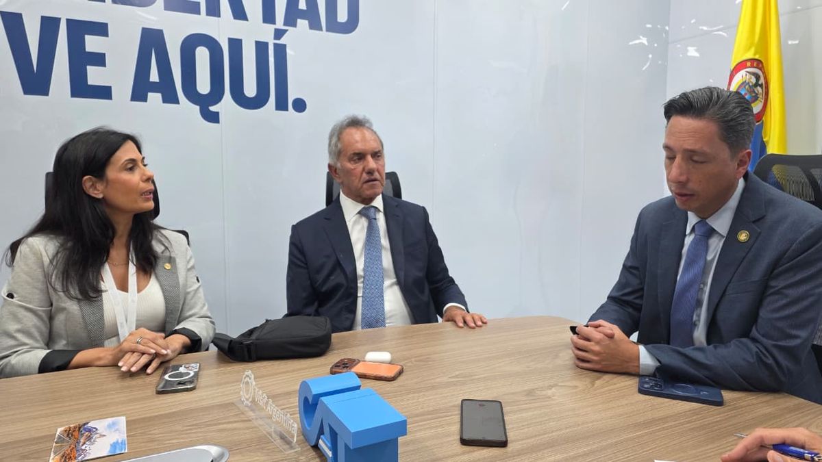 Autoridades de gobierno de Argentina y Colombia se reunieron en la Vitrina Turística Anato 2026.