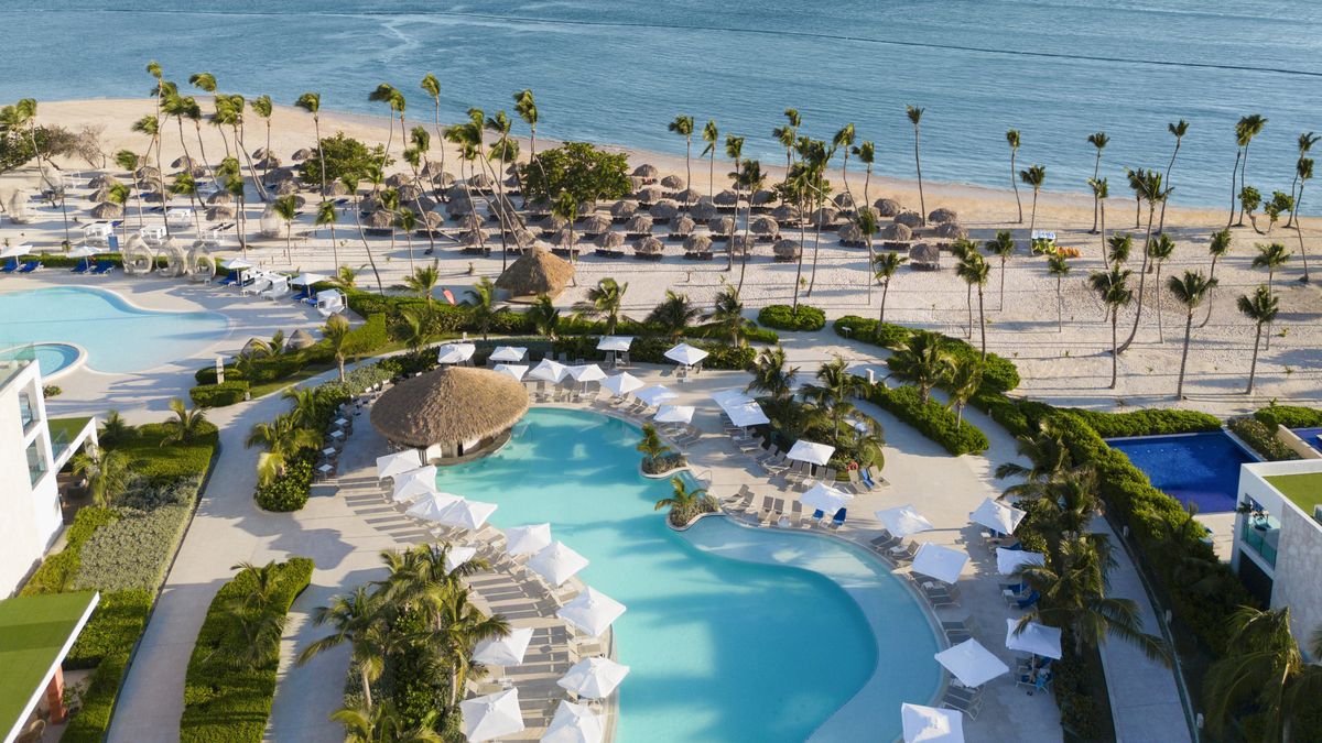 Punta Cana integra la propuesta de EM Hotels y sobresale por su ambiente internacional de lujo y exclusividad, acompañado de la calidez caribeña.