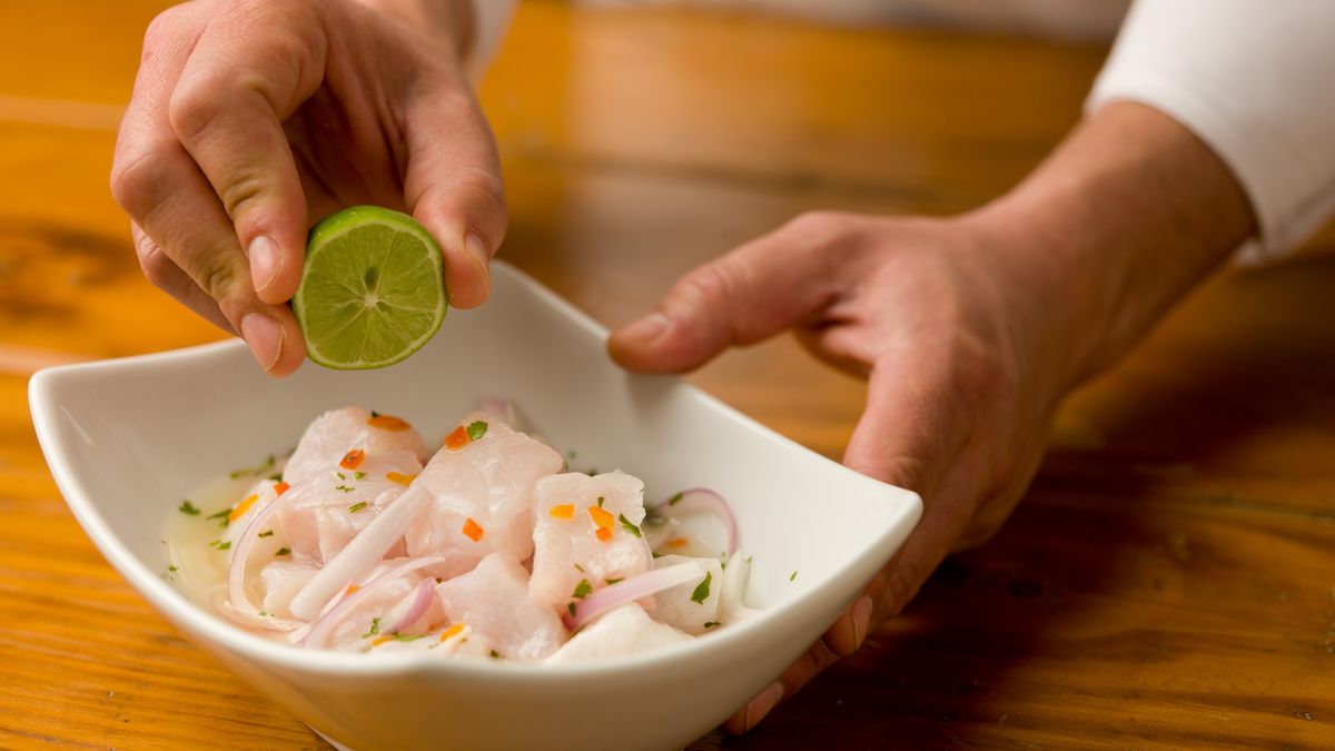 Ceviche, plato bandera del Per&uacute;.