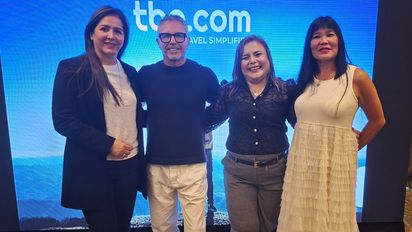 Mauricio Peralta de TBO.COM junto a los expositores de la presentación.&nbsp;