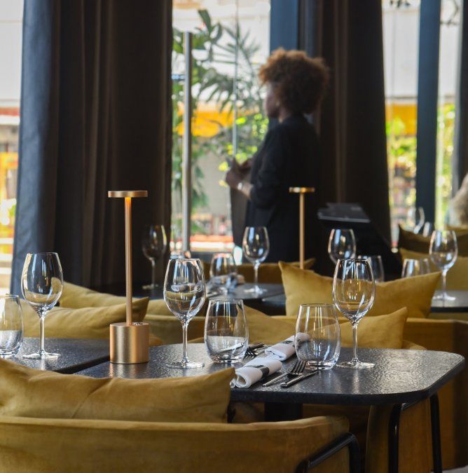 El restauranteMaradona (10) está ubicado sobre la calle Juramento del barrio de Belgrano.