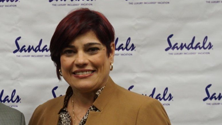 Arlenes García.