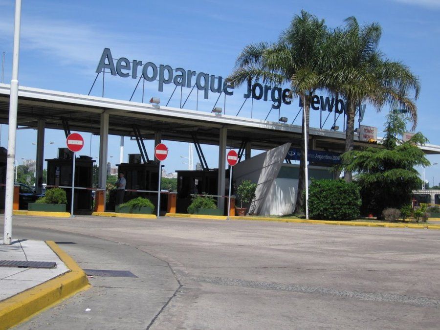 En principio, el aeroparque Jorge Newbery comenzará a operar vuelos de cabotaje.