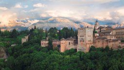 La Alhambra, ícono de Granada (Andalucía).