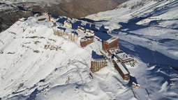 Centros de esquí alistan temporada de nieve 2025. (Imagen archivo: Valle Nevado)