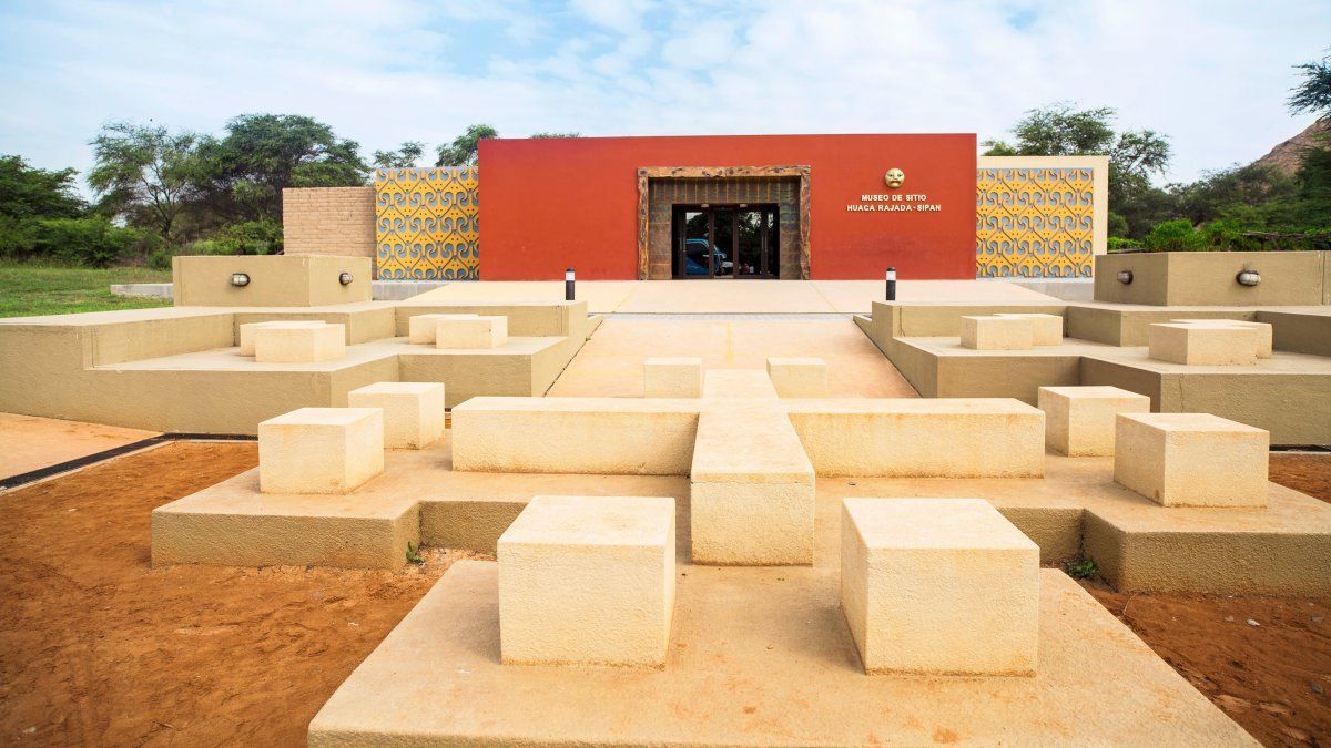 Vacaciones en Perú: La Ruta Moche comienza la región de La Libertad, en su complejo arqueológico Huacas de Moche.