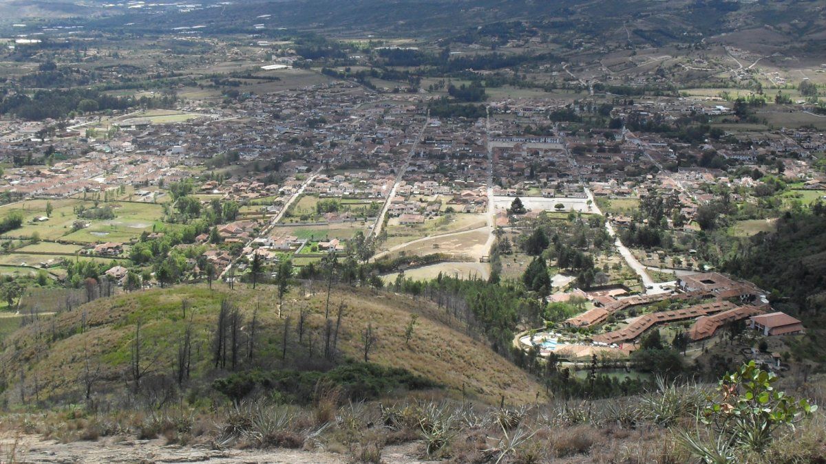 Conoce la cultura e historia de villa de Leyva disfrutando de sus costumbres y paisajes estas vacaciones de mitad de año.