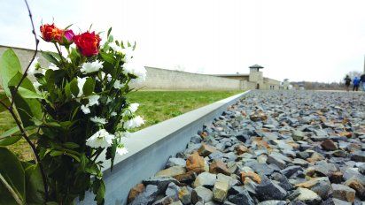 La visita al campo de concentración en Berlín es escalofriante.
