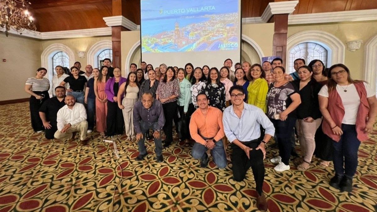 La comitiva de Puerto Vallarta capacitó a los profesionales sobre los atractivos turísticos, su oferta hotelera y de servicios, en conjunto con la mayorista Check Hotels.
