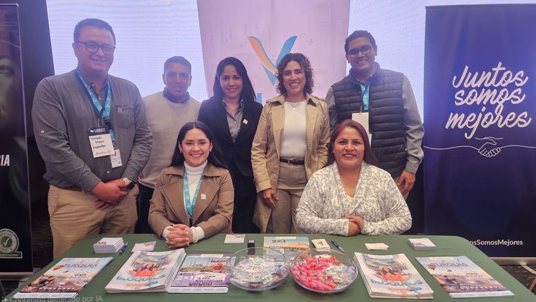 Equipo de Volando Viajes en el Workshop Ladevi Perú 2025.