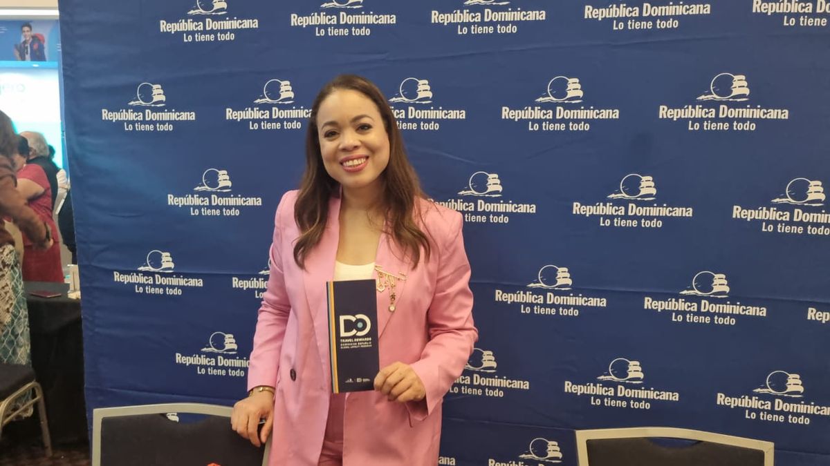 La Oficina de Promoción Turística de República Dominicana presenta el programa de lealtad para agencias de viajes “DO Travel Rewards” durante EPTUR 2024.