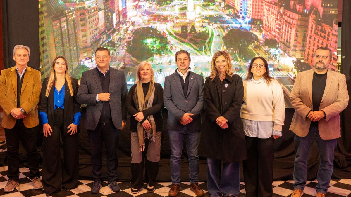La Ciudad de Buenos Aires presentó en Córdoba su oferta para las vacaciones de invierno, con foco en nuevos atractivos, gastronomía, espectáculos y turismo urbano.