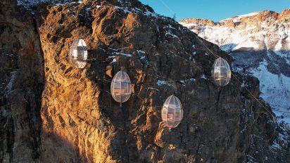 Te presentamos la experiencia Ovo Patagonia y sus cápsulas a 270 m. de altura.