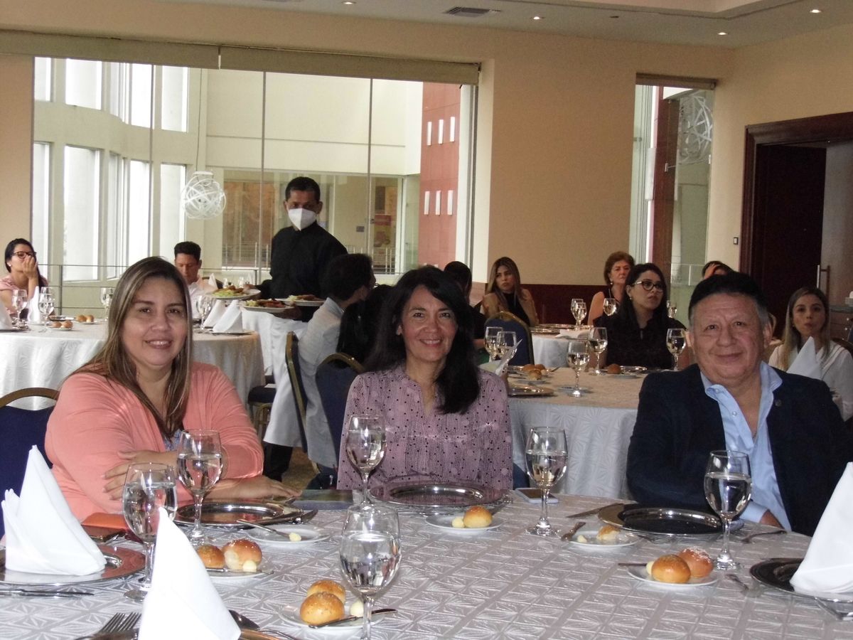 Importantes agentes de viajes de Guayaquil asisiteron a la capacitación de Visit Florida. - Ladevi Medios y Soluciones Importantes agentes de viajes de Guayaquil asisiteron a la capacitación de Visit Florida.