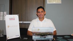 Luis Antonio Sierra Mendoza, Coordinador de Day Tour del Hotel Isla del Encanto durante la caravana de Cartagena en Bogotá.