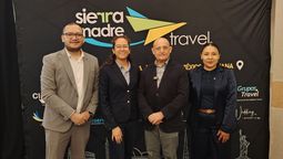 Operadora Turística Sierra Madre: Abraham Pérez, director regional; Brenda Nieto, líder comercial regional; Diego Ontañón, subdirector; e Irene Bello, ejecutiva comercial en Puebla.