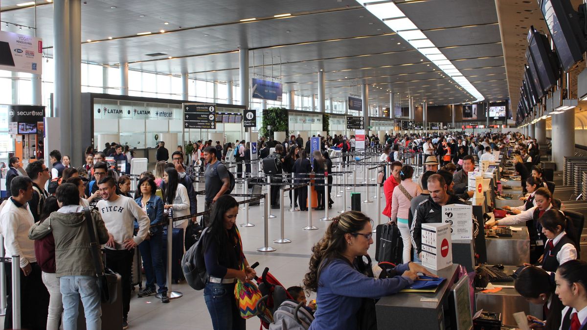 2024 registra un récord histórico en pasajeros y carga aérea desde y hacia Colombia, según la Aeronáutica Civil.