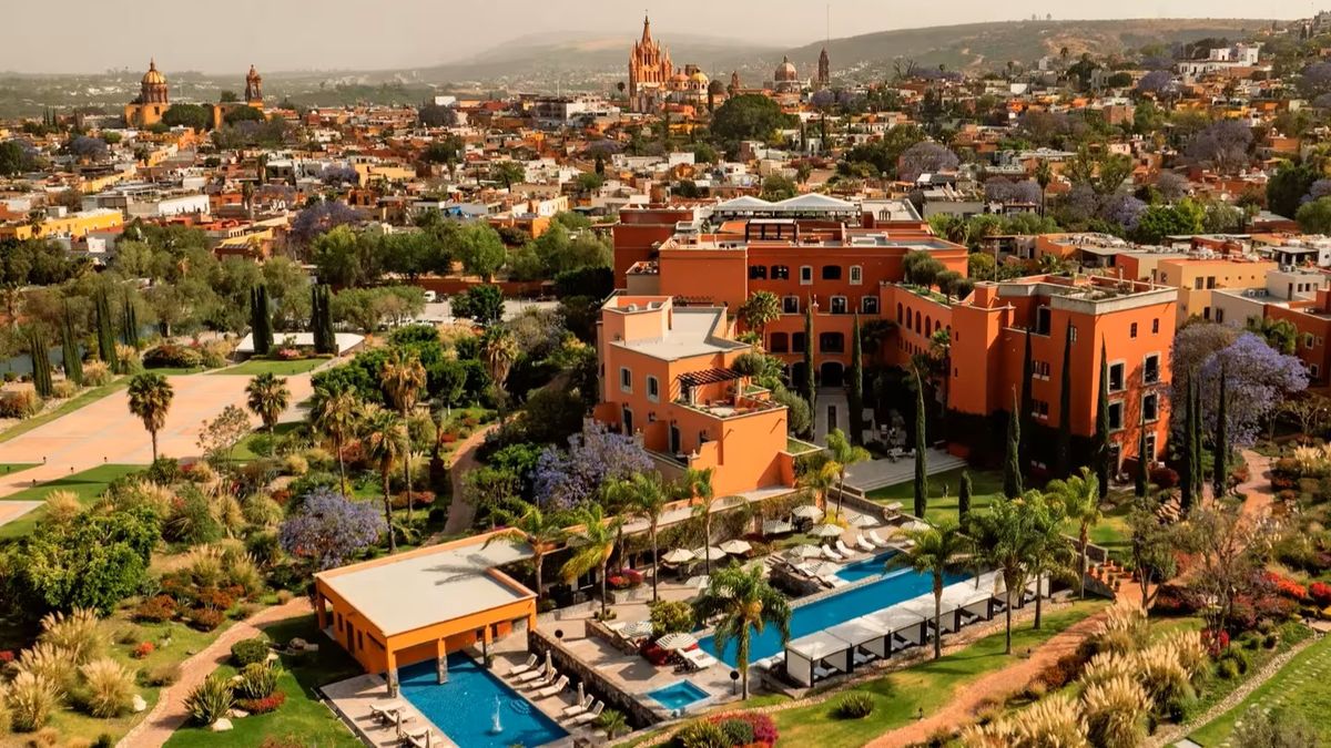 Rosewood San Miguel de Allende es el único hotel de México que ostenta dos Llaves Michelin.