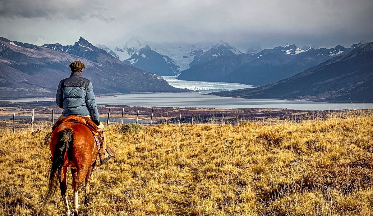 Explora El Calafate, una invitación a descubrir la naturaleza patagónica a todo lujo y de la mano de expertos.