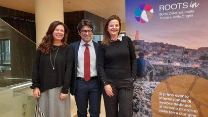 Marina Gabrielli, coordinadora del proyecto Turismo de las raíces en Italia; Antonio Nicoletti, director de la Agencia de Promoción Territorial de Basilicata; y Verónica Morello, coordinadora de la Agenzia Nazionale del Turismo-ENIT en Argentina.
