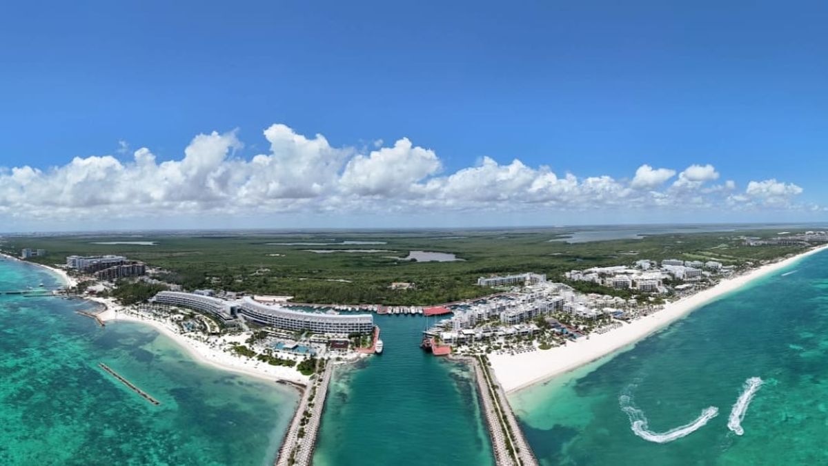 Nuevosdesarrollos de lujo buscan consolidar a Costa Mujerescomodestino líder en el Caribe Mexicano.