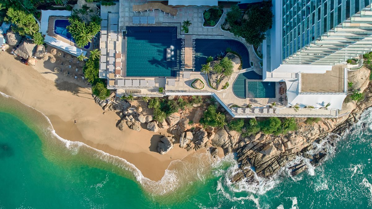 Grupo Posadas presenta las amenidades del recientemente reinaugurado hotel Fiesta Americana Acapulco Villas.