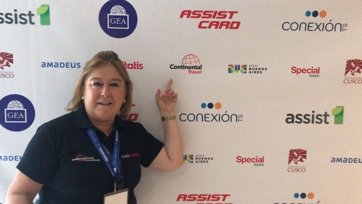 En el marco de la 2° Convención Nacional de Grupo GEA en Perú, Ladevi conversó con Janni Fallaque, gerente de Consolidación de Continental Travel. - Ladevi Medios y Soluciones En el marco de la 2° Convención Nacional de Grupo GEA en Perú, Ladevi conversó con Janni Fallaque, gerente de Consolidación de Continental Travel.