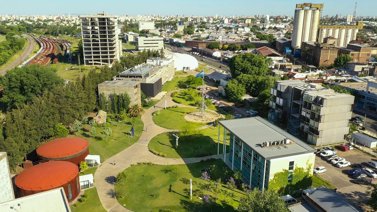 UNSAM agregó la Maestría en Economía y Desarrollo del Turismo y la Diplomatura en Perspectiva de Género en el Desarrollo Turístico.