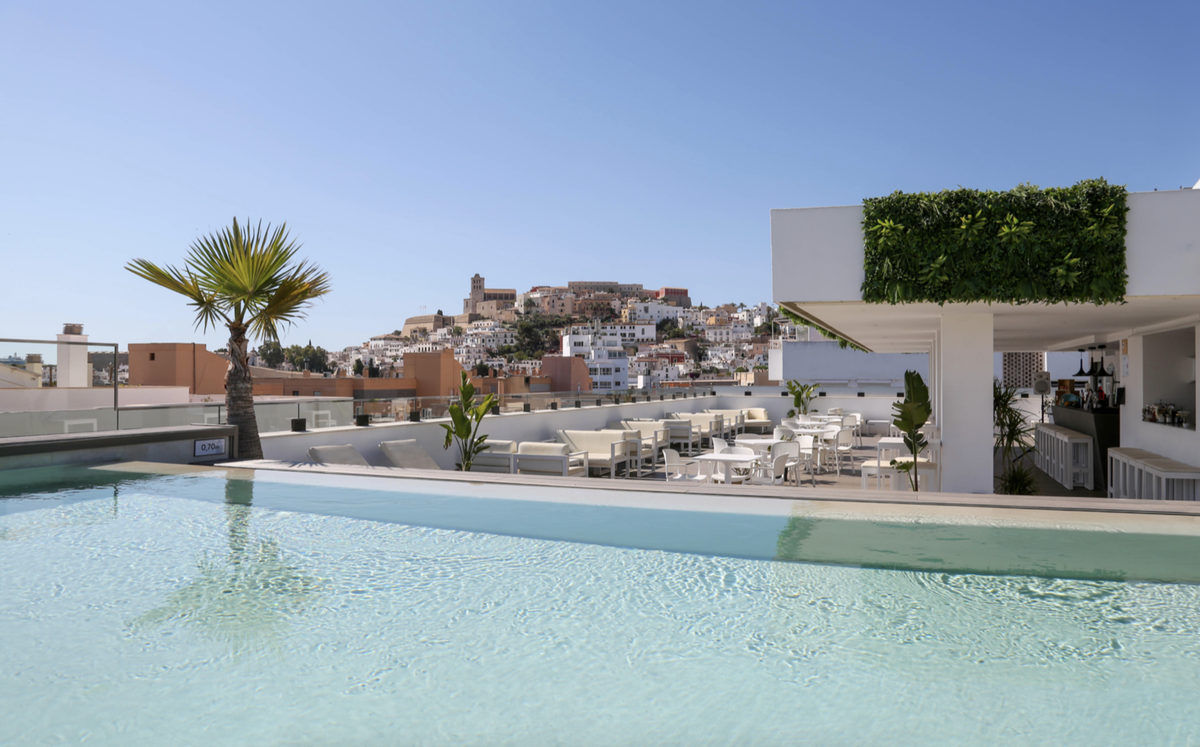 Una de las habitaciones del Eurostars Puerto Ibiza.