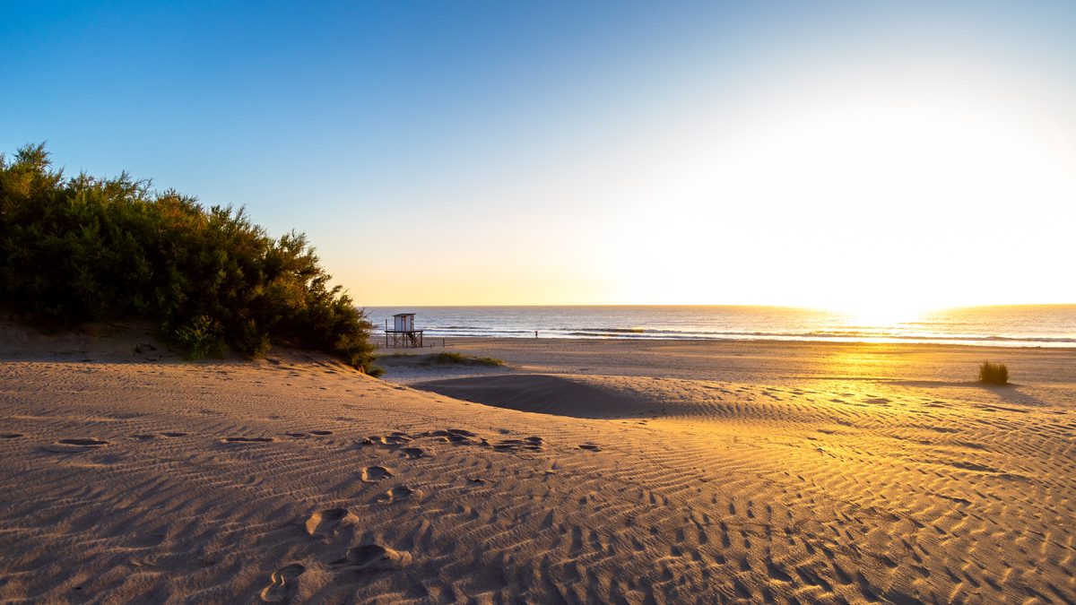 La Costa Atlántica se mantiene como el principal destino de los argentinos. La Costa Atlántica se mantiene como el principal destino de los argentinos.