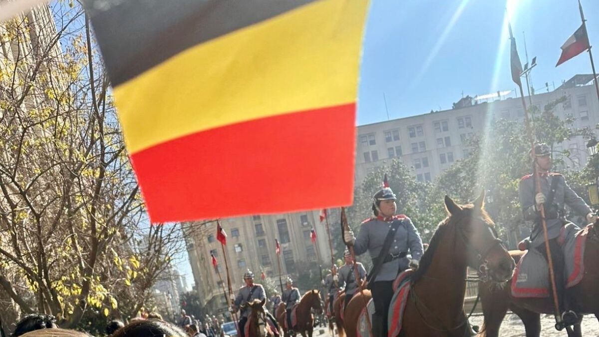 Rutas aéreas: La primera visita de Estado de los Reyes de Bélgica en 60 años a Chile fue clave para impulsar la conexión.