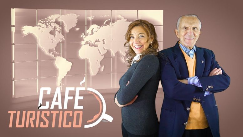 Andrea Isabel Marín y Julio Isidro Pérez, conductores de Café Turístico.