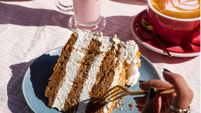 Revisa las entretenidas opciones para ir a cafeterías en Santiago