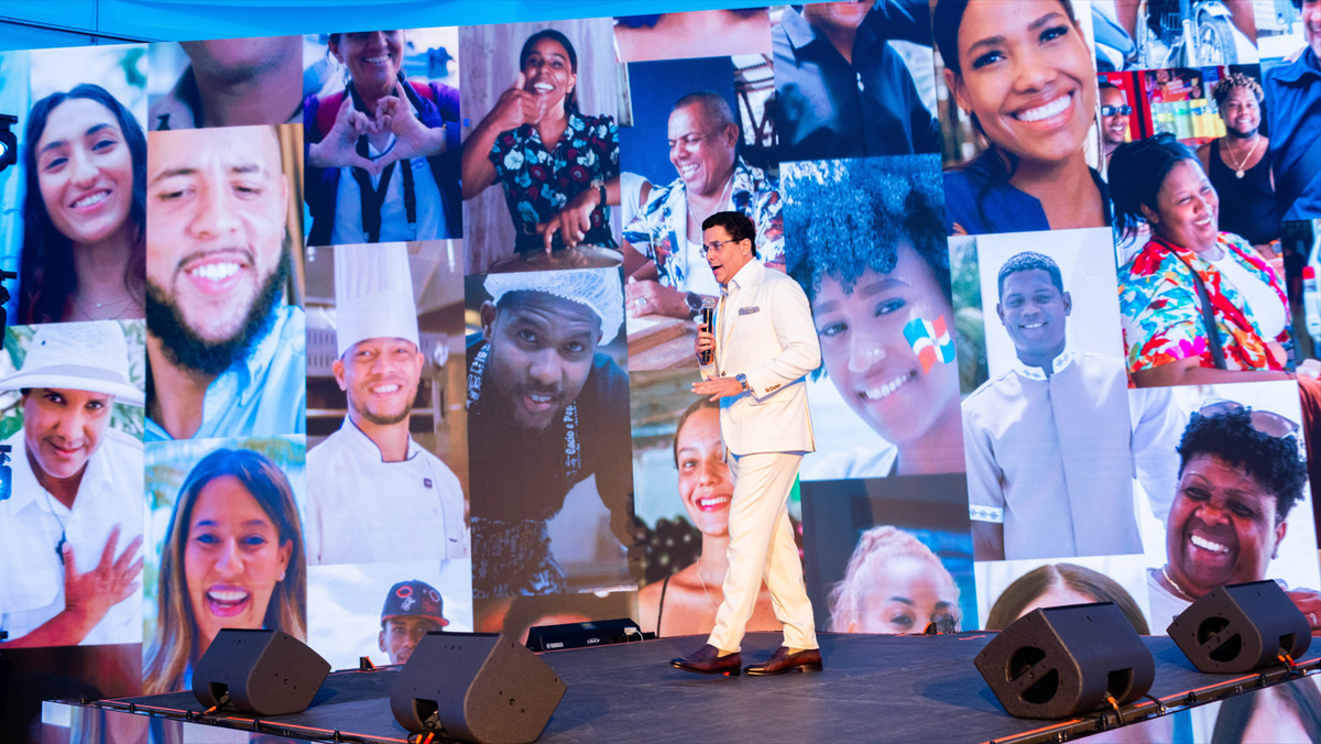 La campaña destaca la sensación de seguridad, confianza y calidad que los viajeros sienten desde el momento en que aterrizan en República Dominicana.