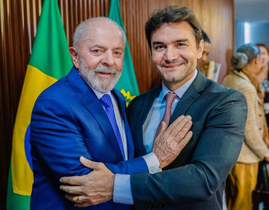 El presidente de Brasil, Lula da Silva y Celso Sabino, ahora exMinistro de Turismo de Brasil