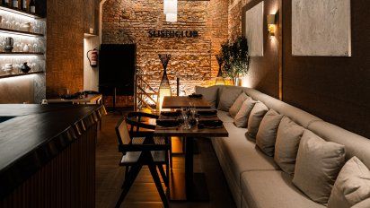 El local de SushiClub enEspaña se encuentra en la Calle Bolsa, 11(Málaga).