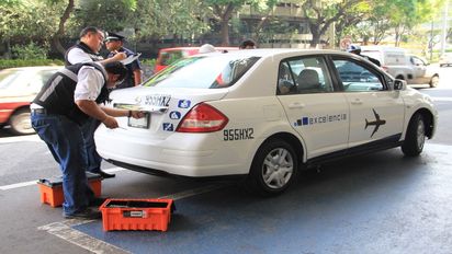 El AICM deberá indemnizar a una compañía de taxis tras una sentencia judicial.