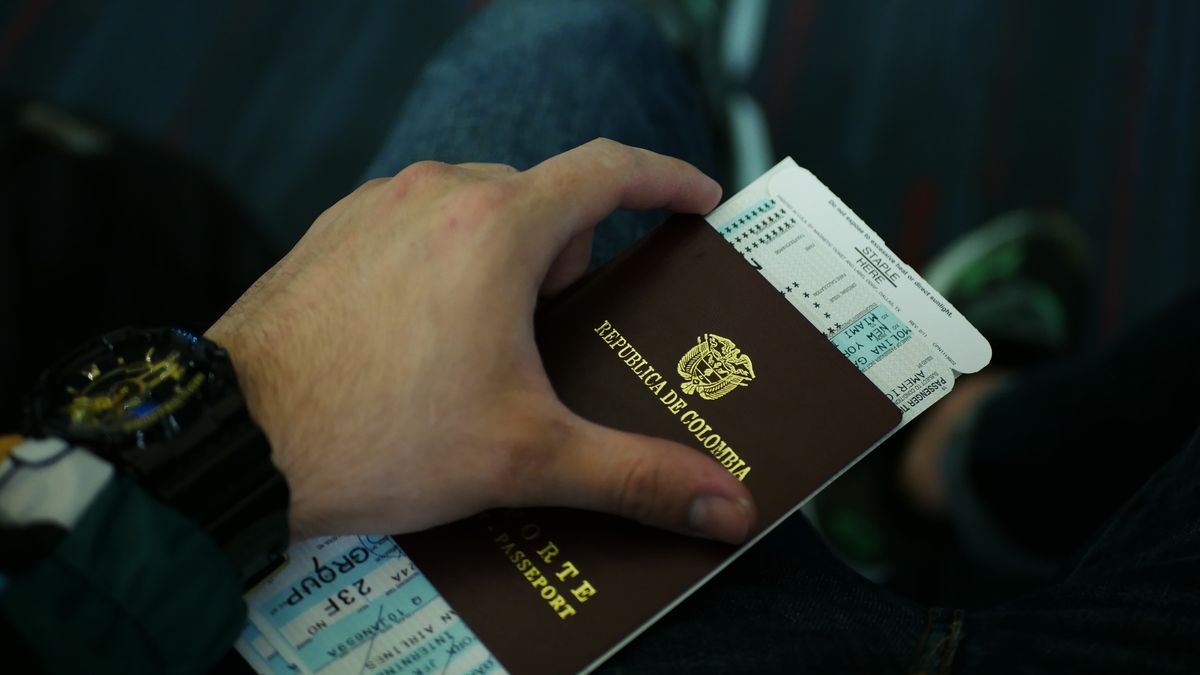 El cambio en el modelo de pasaportes vuelve a postergarse, pese a los nuevos contratos y las fechas anunciadas por la Cancillería.